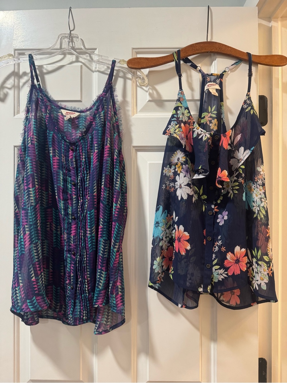 2 Arizona Jean Company Camisoles